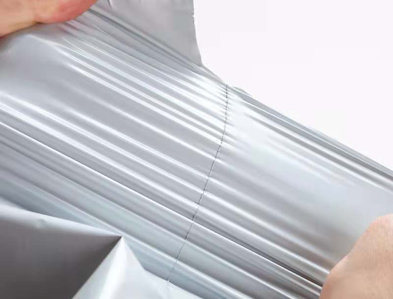 方正白色快递袋-04